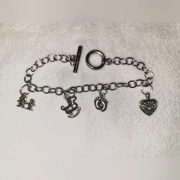 Mom Charm Bracelet - Picture 2 of 3